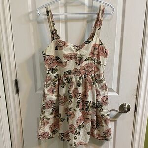 Pins & Needles Rose Floral Mini Dress Cut Out Tie Back Pockets Lined Medium Cute